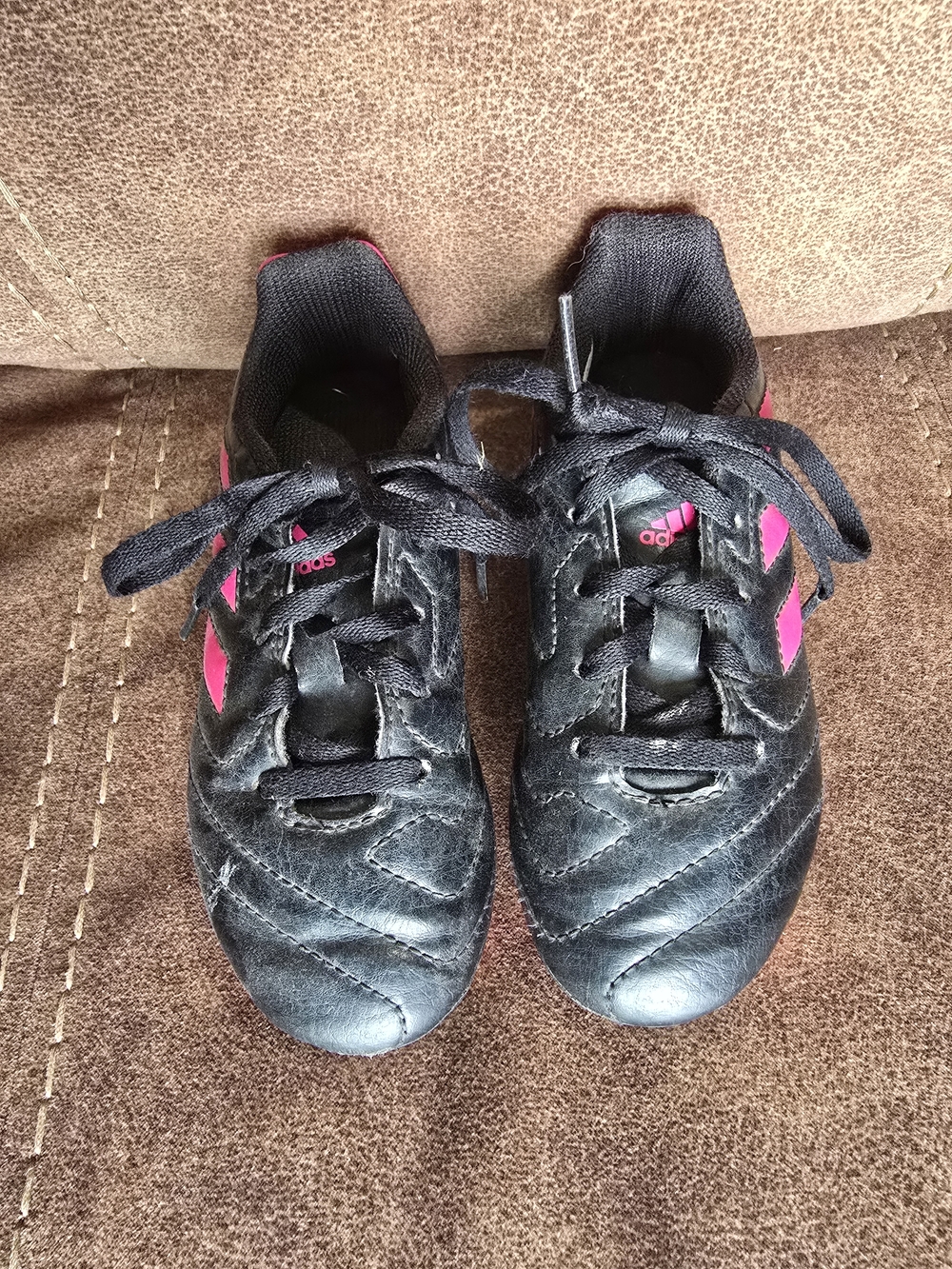 Adidas Kids Black & Pink Soccer Shoes